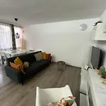 Piso F-primavera Gt *