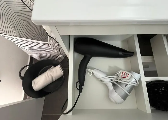 Piso F-primavera Gt 公寓